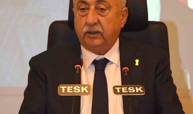 Palandöken: "Kıyafette dayatma değil serbest tercih olmalı"