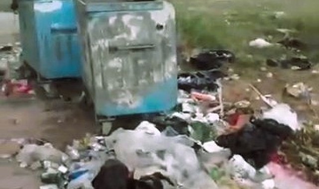 Pamukkale'de toplanmayan çöpler tepki çekti