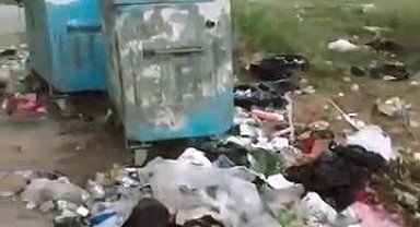 Pamukkale'de toplanmayan çöpler tepki çekti