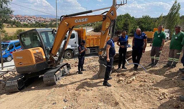 Park düzenlemesinde "Apollon'un oğlu asker" yazan antik stela bulundu