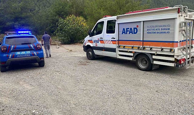 Piknik yaparken sular yükseldi, mahsur kalan vatandaş yaralandı