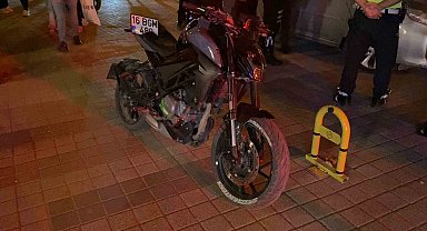 Polisi peşine takan motosikletli, kaza yapınca yakalandı