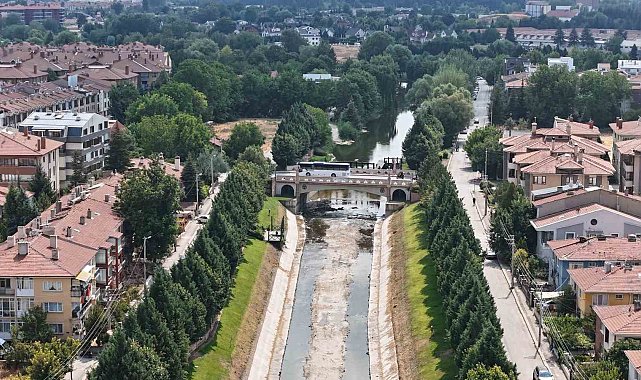 Porsuk Çayı'nın su seviyesi azaldı