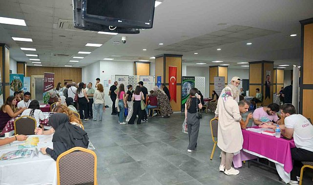 "Tercih ve Tanıtım Fuarı" Esenyurtlu gençleri üniversitelerle buluşturdu