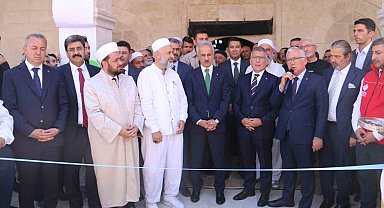 Restorasyonu tamamlanan 5 asırlık Meydan Camii ibadete açıldı.