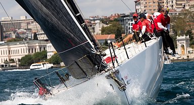 Rüzgârı yakalayan şampiyon yelkenciler ödüllendirildi