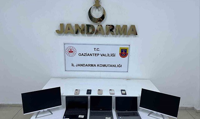 Sahte belge düzenleyerek turizm sektöründe faaliyet gösteren çeteye operasyon: 3 gözaltı