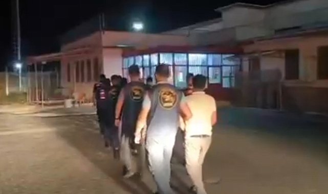 Sahte ilanlar ile 100'den fazla mağduru 10 milyon TL dolandırdılar, jandarmadan kaçamadılar