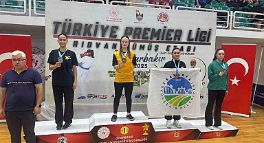 Sakarya'nın başarılı sporcuları Diyarbakır'da kürsüye çıktı