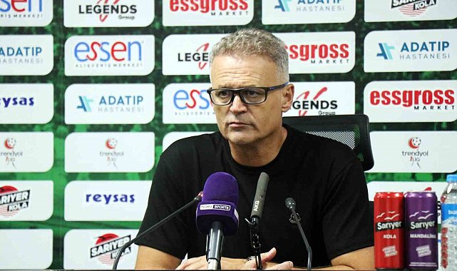 Sakaryaspor'da Teknik Direktör İrfan Buz ile yollar ayrıldı