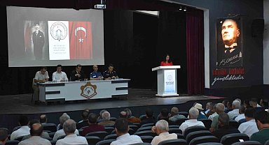 Salihli Kaymakamı Güldoğan, muhtarlarla buluştu
