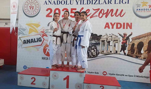 Salihlili judocu Zeynep Sağır, Türkiye üçüncüsü oldu