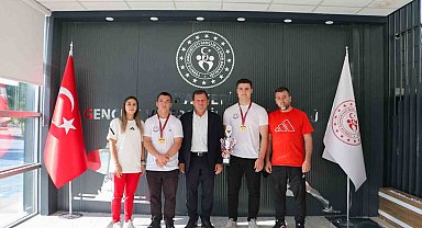 Şampiyon sporculardan Kabakcı'ya ziyaret