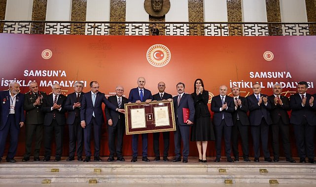 Samsun'a "İstiklal Madalyası Beratı" takdim edildi