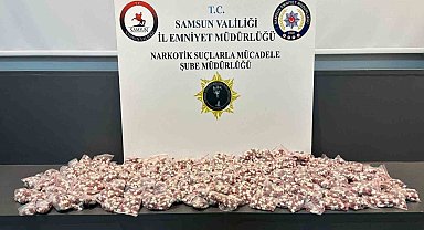 Samsun'da 11 bin 300 adet sentetik ecza ele geçirildi: 2 gözaltı