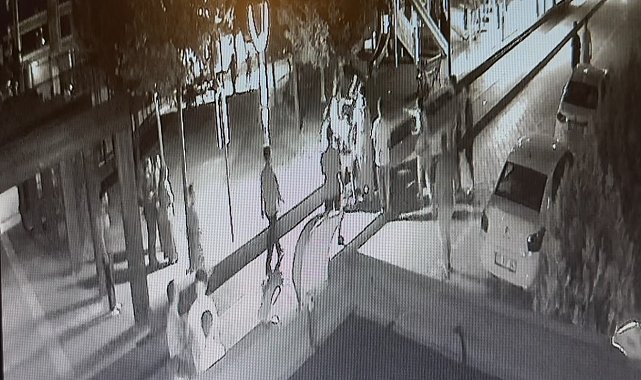 Samsun'da daire satışı nedeniyle çıkan tekme ve sopalı kavga güvenlik kamerasında