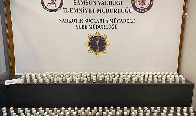 Samsun'da kamyonette 16 bin 800 sentetik ecza ele geçirildi