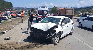 Samsun'da trafik kazası: 3 yaralı