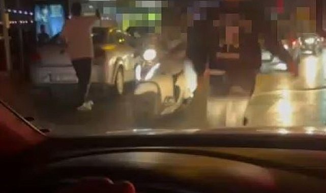 Sarıyer'de önünü kestikleri sürücüyü tehdit eden 2 çocuk gözaltına alındı