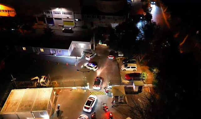 Sarıyer'de polis ekiplerinden sokaklarda 'Akşam Sürprizi'