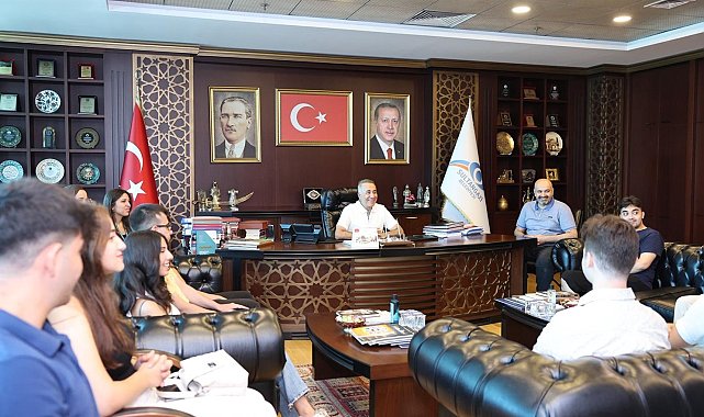 SEDA'dan ilk binde 11 öğrenci: Gençlerden Başkan Dursun'a teşekkür ziyareti
