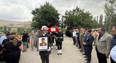 Şehit Kemal Demirbaş'ın naaşı 26 yıl sonra aile mezarlığına nakledildi