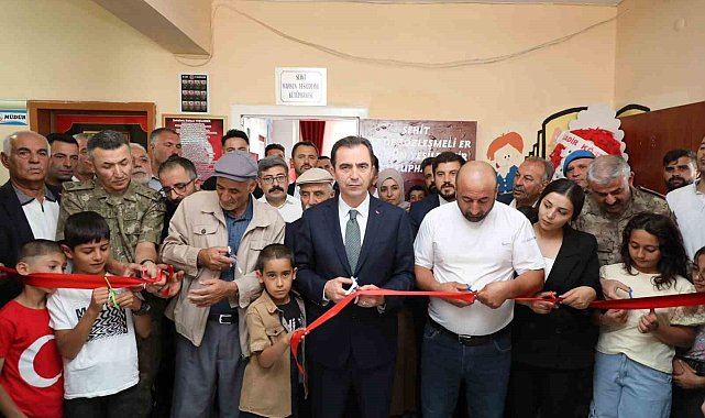 Şehit Yeşildemir'in adına köyünde kütüphane açıldı