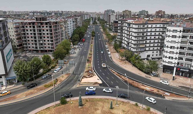 Selahaddin Eyyubi Bulvarı'nın bir kısmı asfaltlanarak hizmete açıldı