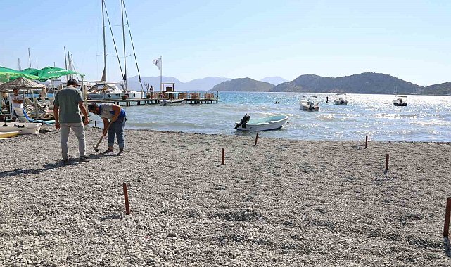 Sezon bitti, Marmaris Belediyesi plajları düzenlemeye başladı