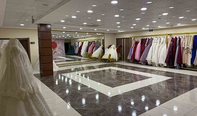 Siirt Belediyesi'nden evlenen çiftlere ücretsiz gelinlik ve danışmanlık hizmeti