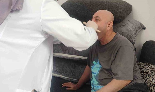 Siirt Belediyesi'nden yaşlı vatandaşlara evde sağlık hizmeti