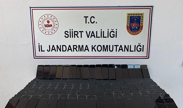 Siirt'te 10 milyon lira değerinde kaçak cep telefonu ele geçirildi