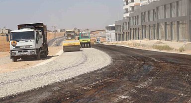 Siirt'te asfalt çalışmaları tüm hızıyla sürüyor