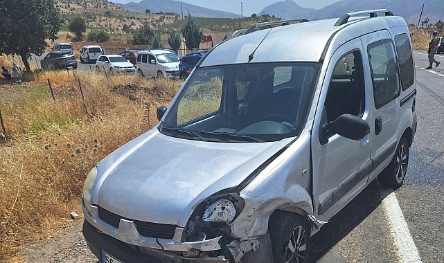 Siirt'te maddi hasarlı trafik kazası