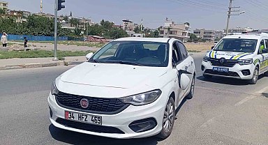 Siirt'te otomobil ile motokurye çarpıştı: 1 yaralı
