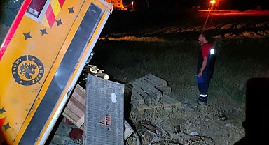 Siirt'te vinç devrildi 1 kişi yaralandı