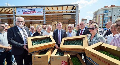 Silivri'de Kışlık Sebze Fidesi Dağıtım Töreni töreni düzenlendi