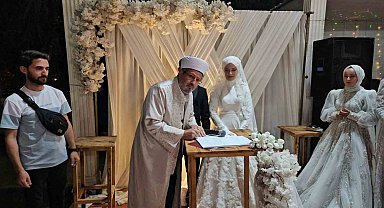 Sındırgı'da ilk müftülük nikahı gerçekleşti