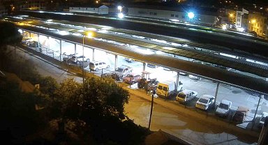 Sındırgı'da meydana gelen 4.8 büyüklüğündeki deprem kamerada