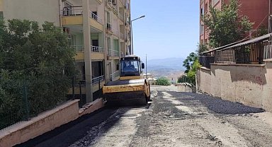 Şırnak Belediyesi yol onarımları için kolları sıvadı