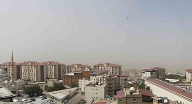 Şırnak'ta toz taşınımı hayatı olumsuz etkiledi