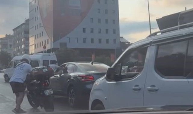 Şişli'de kazanın ardından sürücü diğer aracın sürücüsüne saldırdı: O anlar kamerada