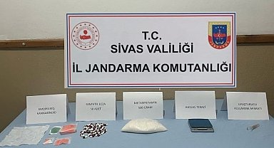 Sivas'ın 2 ilçesinde uyuşturucu operasyonu: 1 kişi tutuklandı