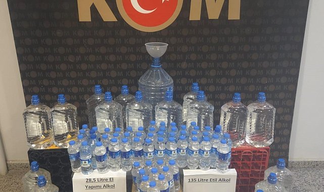 Sivas'ta el yapımı alkol operasyonu: 125 litre etil alkol ele geçirildi