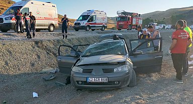 Sivas'ta otomobil şarampole yuvarlandı: 4 yaralı