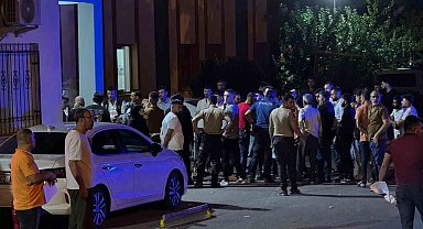 Sokak ortasında saldırıya uğrayan genç hayatını kaybetti