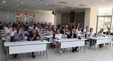 Söke Belediye Meclisi'nde CHP'den 5 kişi istifa etti