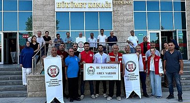 Sosyal Yardımlaşma Vakıflarında çalışan işçiler grev düzenledi