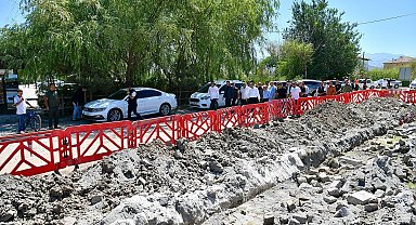 Sultan Sazlığı'nda can suyu çalışmaları hızlandı
