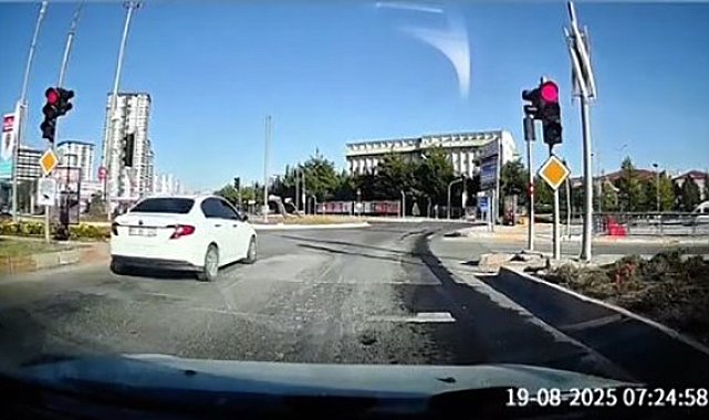 Sürücülerin kırmızı ışık ihlalleri kameralara yansıdı